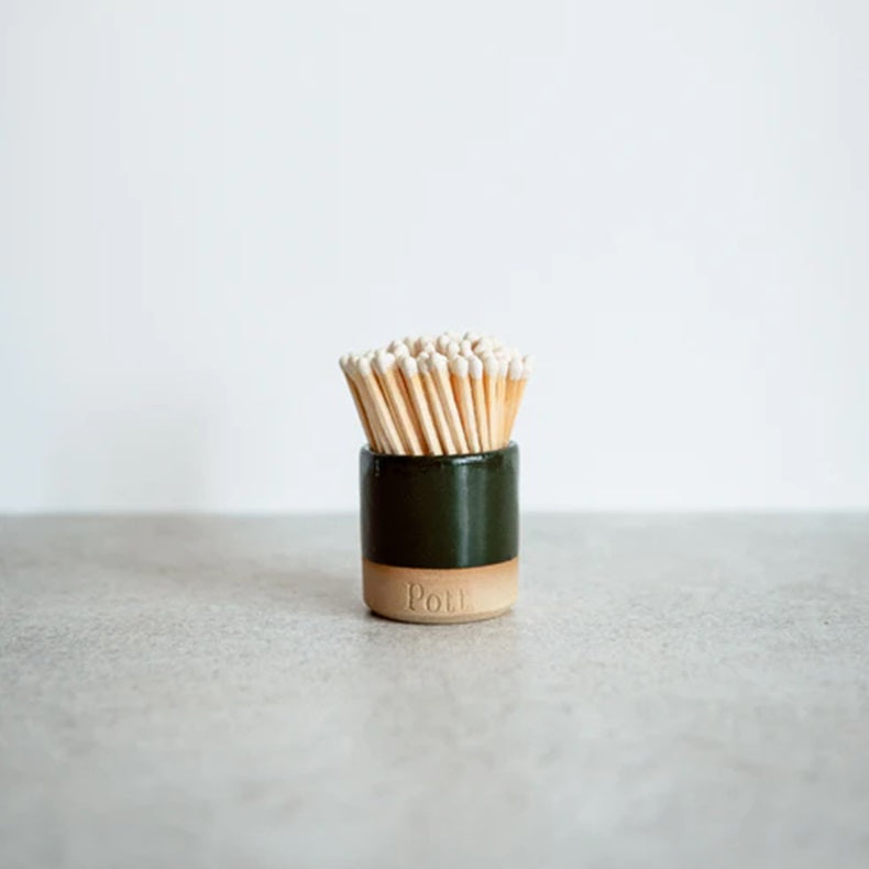 The Holly MatchPott with white tip